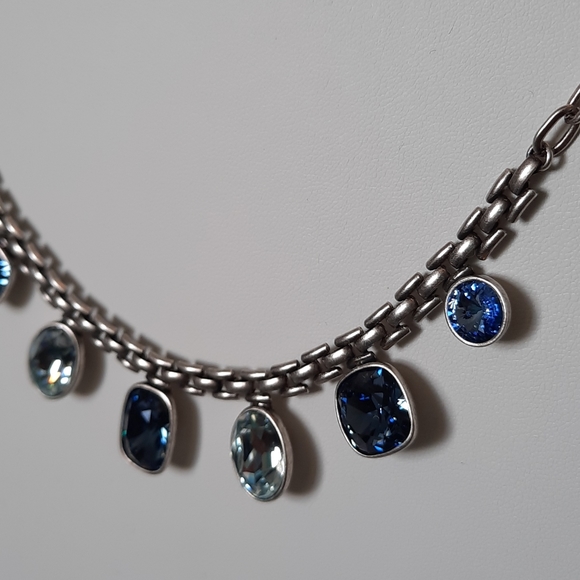 TC Swarovski Necklace - Picture 4 of 6